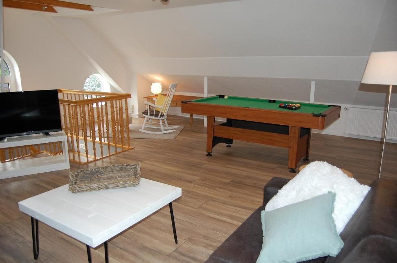 Ferienwohnung Im Gulfhof Krummhörn المظهر الخارجي الصورة